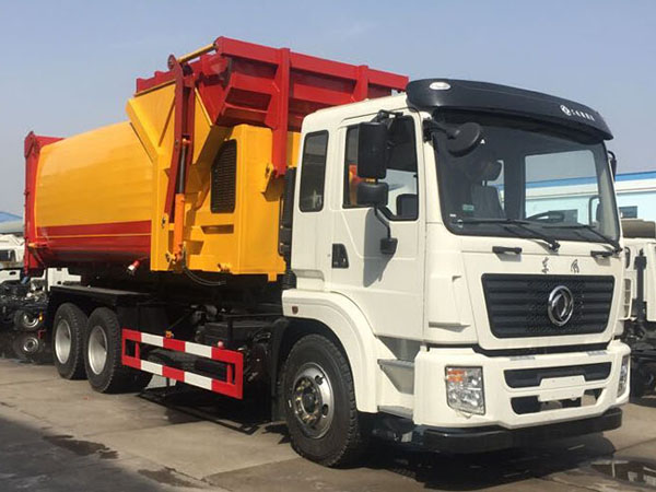 東風天龍后雙橋拉臂式垃圾車